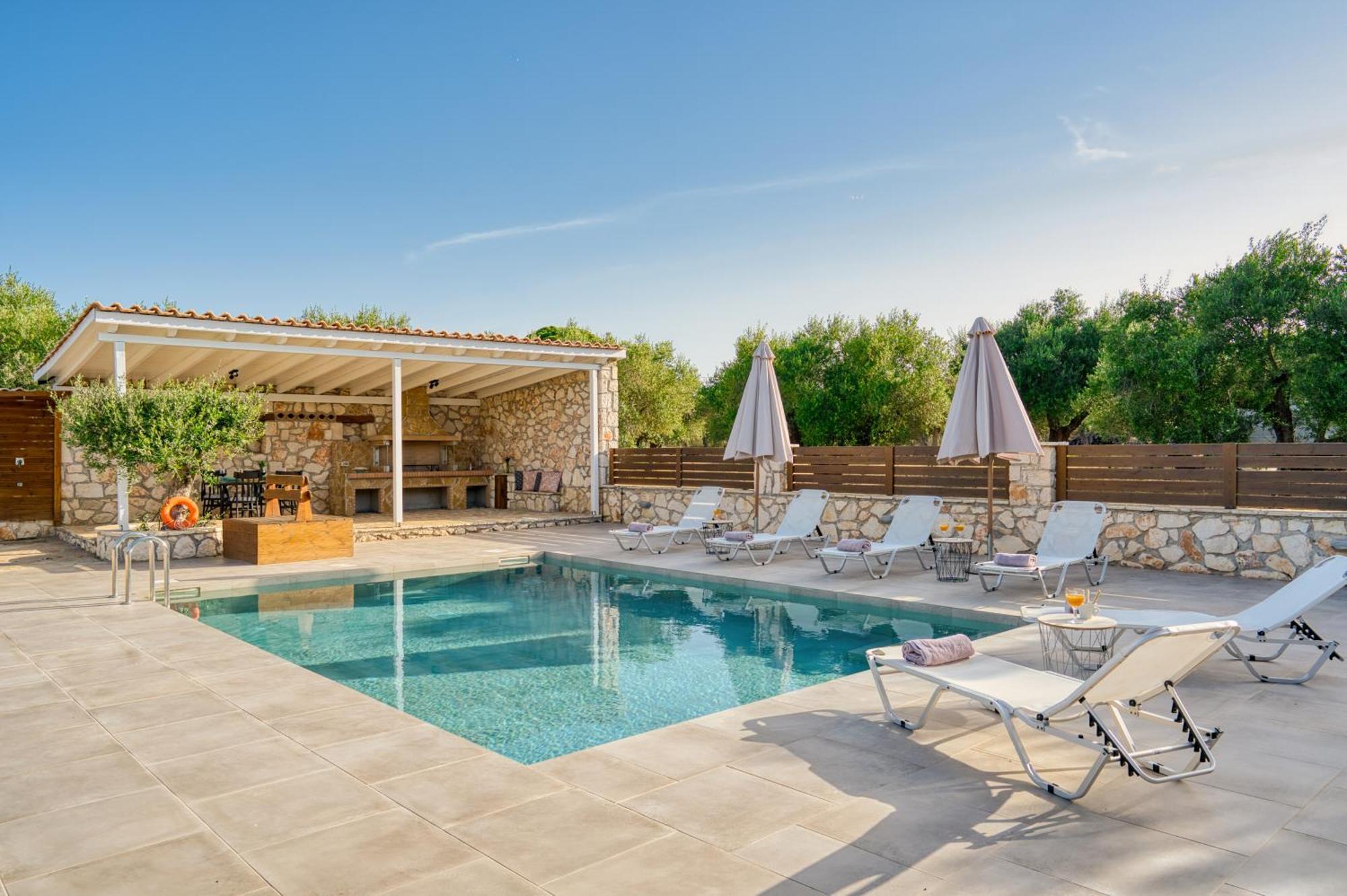 Astarte Villas - Astra Private Villas With Pool Vasilikos  Bagian luar foto