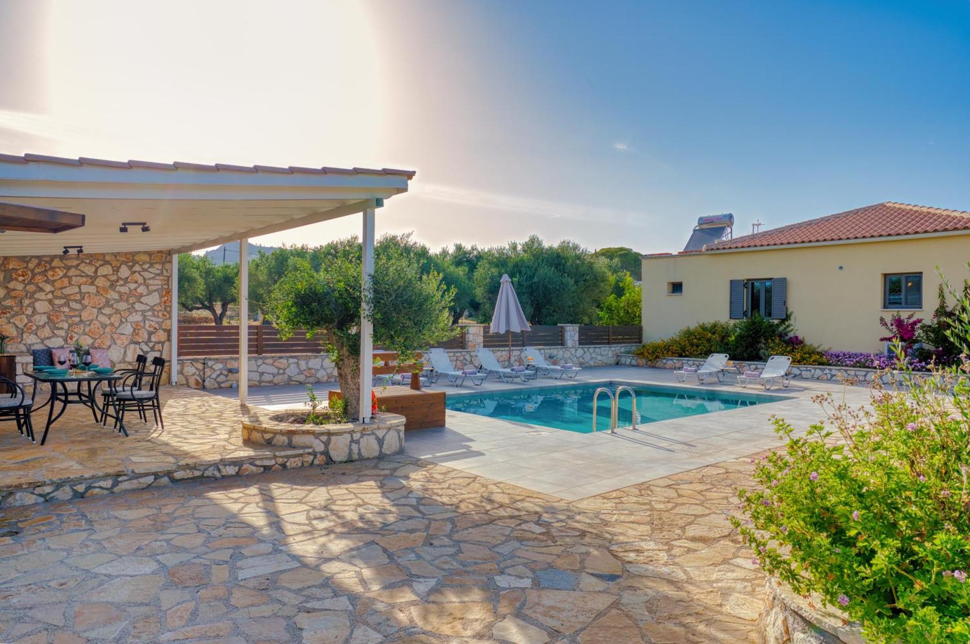 Astarte Villas - Astra Private Villas With Pool Vasilikos  Bagian luar foto