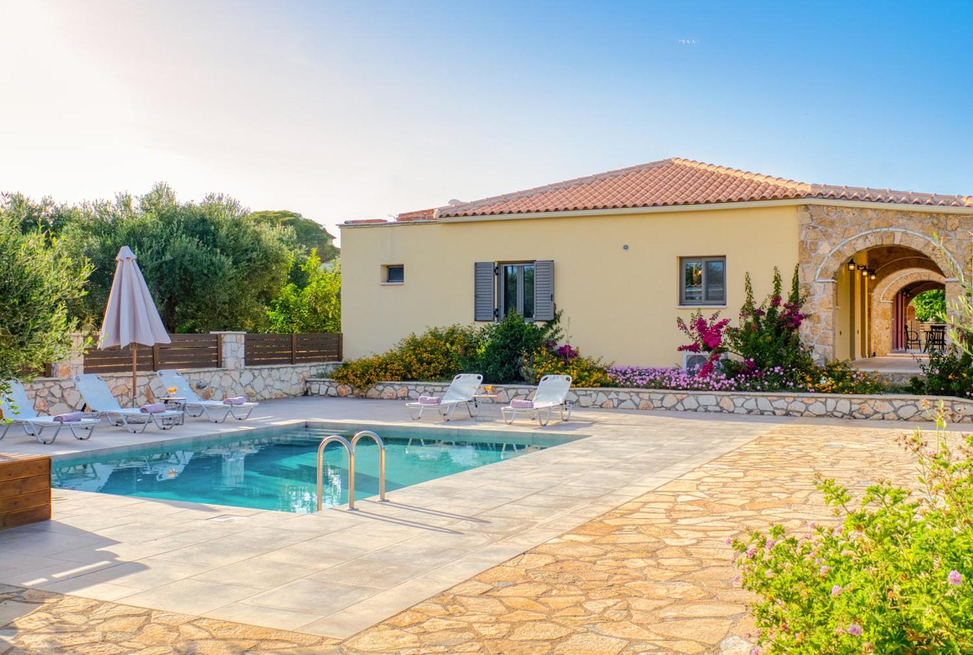 Astarte Villas - Astra Private Villas With Pool Vasilikos  Bagian luar foto