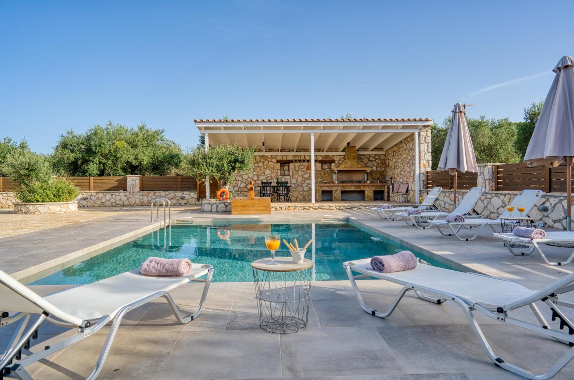 Astarte Villas - Astra Private Villas With Pool Vasilikos  Bagian luar foto