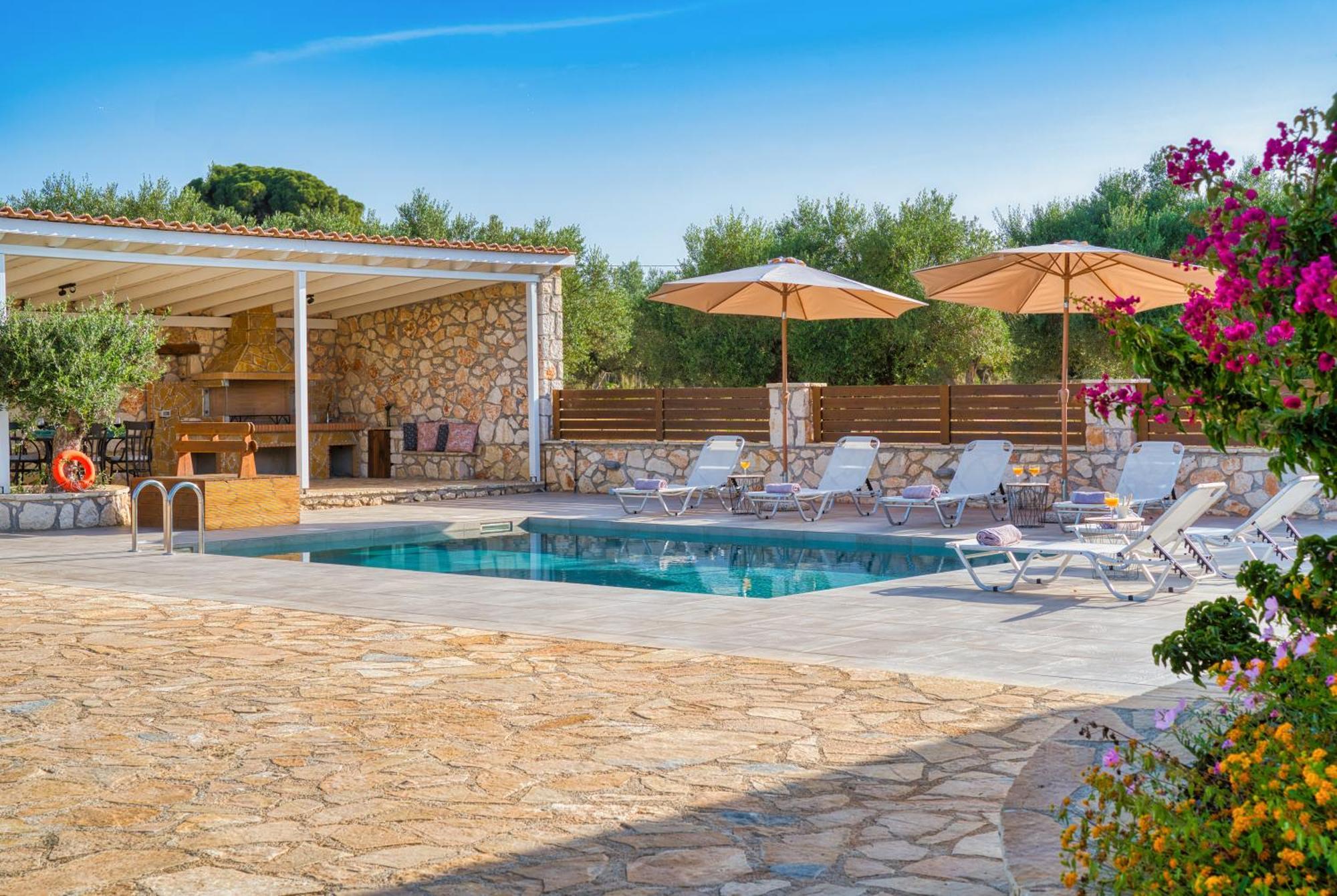 Astarte Villas - Astra Private Villas With Pool Vasilikos  Bagian luar foto